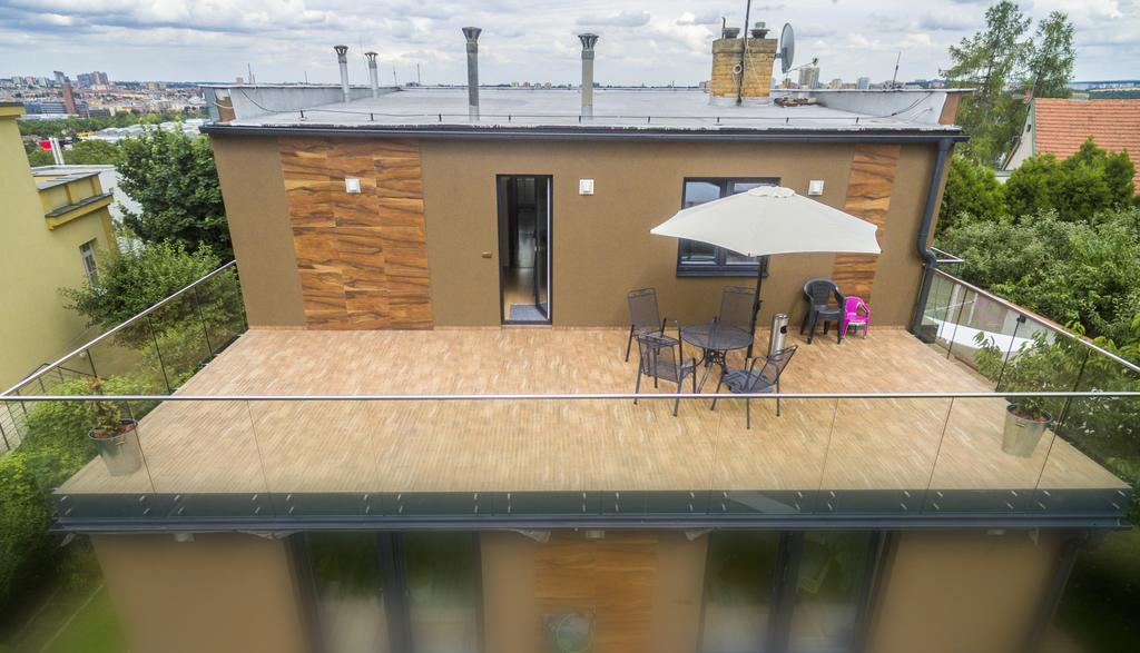 Apartment Pod Sychrovem Praag Buitenkant foto